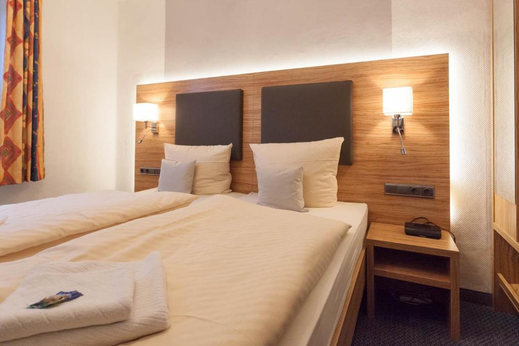 Hotel Garni "Zur Alten Post" - 18