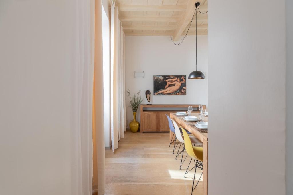 Kuchnia lub aneks kuchenny w obiekcie iFlat Navona White and Stylish Apartment