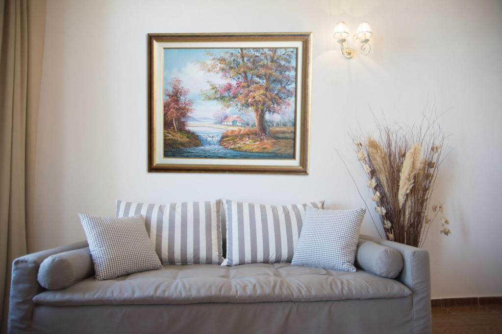 Porto Enetiko Suites - 14