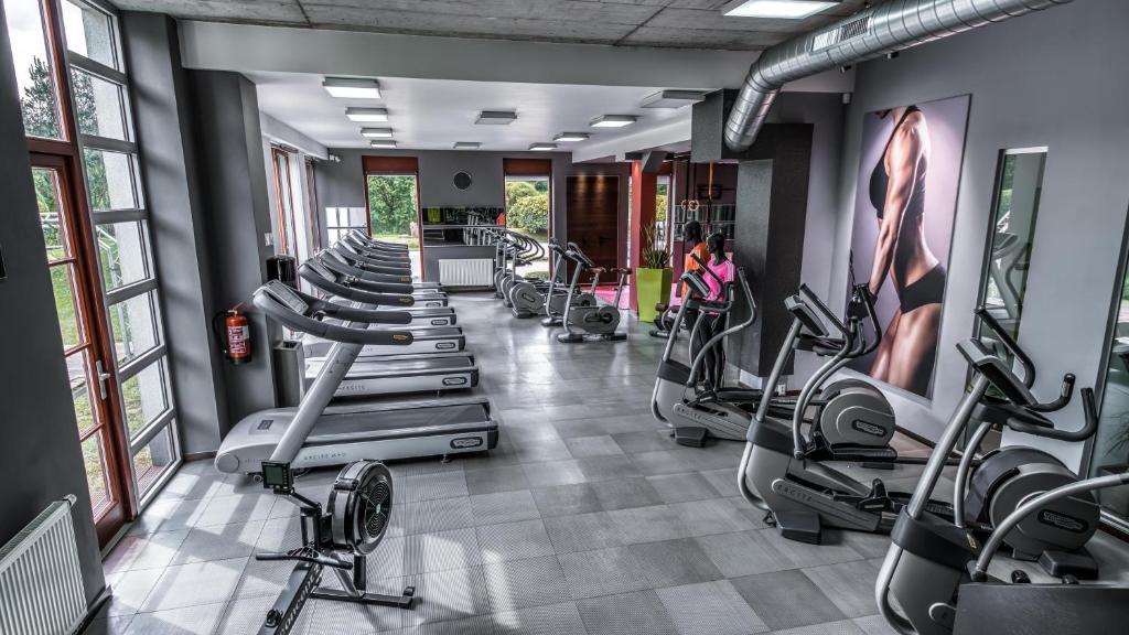 Fitness centrum a/nebo fitness zařízení v ubytování Volcano Spa Hotel