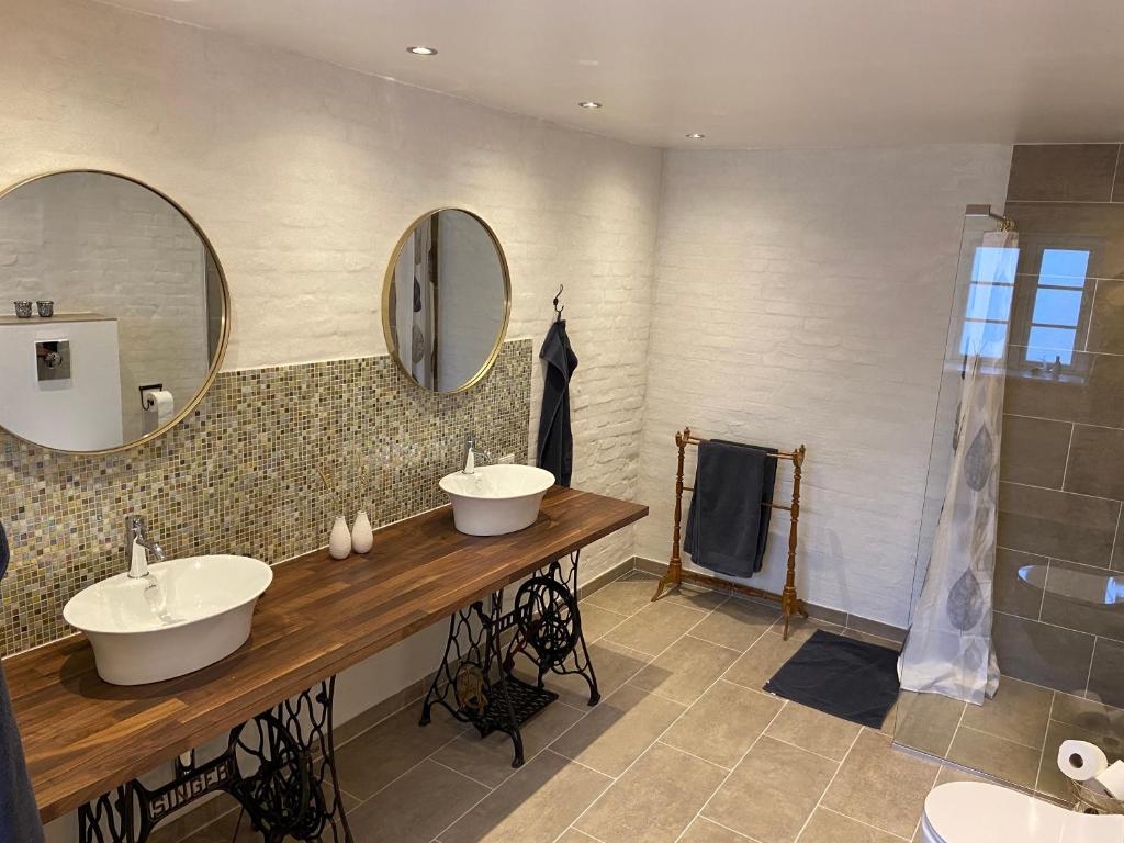 Lindegaardens Bed and Breakfast - Familiekamer Met Eigen Badkamer