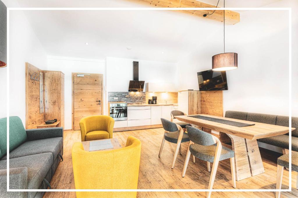 Posezení v ubytování Tyrol Mountain Aparts - Urlaubsresort Hafele