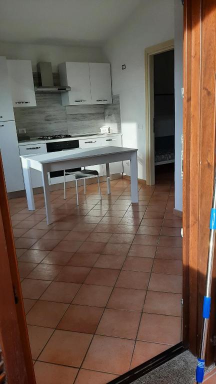 Kuchyň nebo kuchyňský kout v ubytování Appartamento Residence Mirice Vignola mare Aglientu casa Mattia