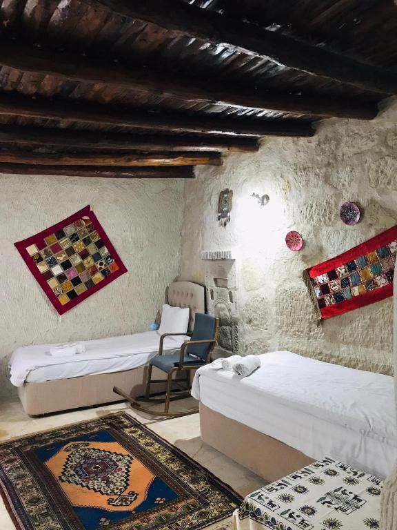 Seven Rock Cave Hotel - 2