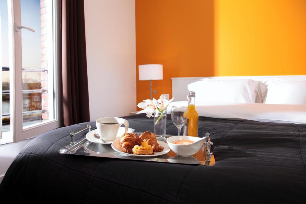 Logis Hôtel La Ruche - Superior Double Or Twin Room