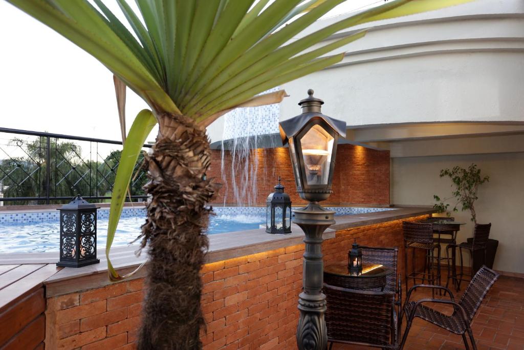  Oasis Plaza Hotel