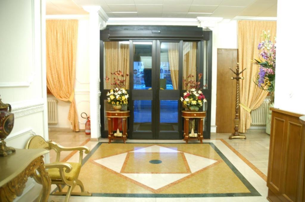 Vstupní hala nebo recepce v ubytování Hotel Flowers