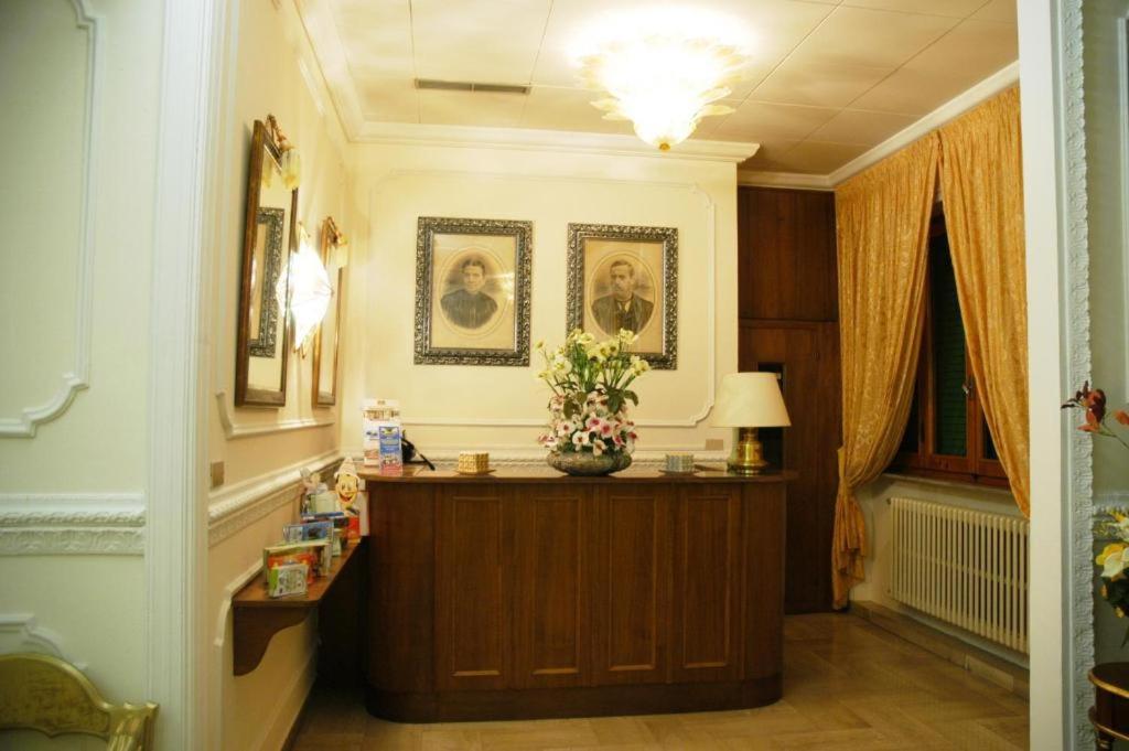 Fotografie z fotogalerie ubytování Hotel Flowers v destinaci Montecatini Terme