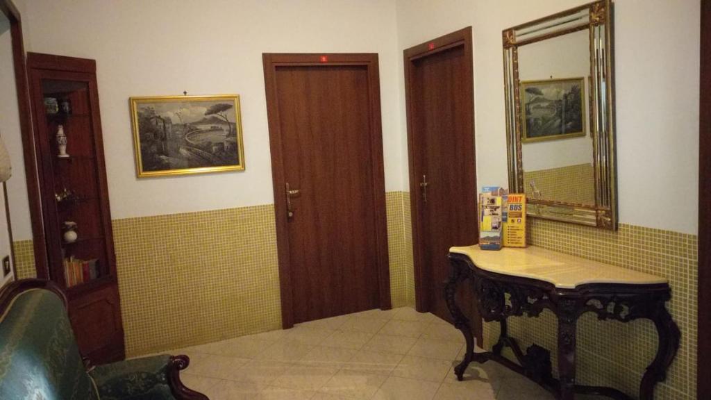 Fotografie z fotogalerie ubytování Hotel Vittorio Veneto Napoli v Neapoli
