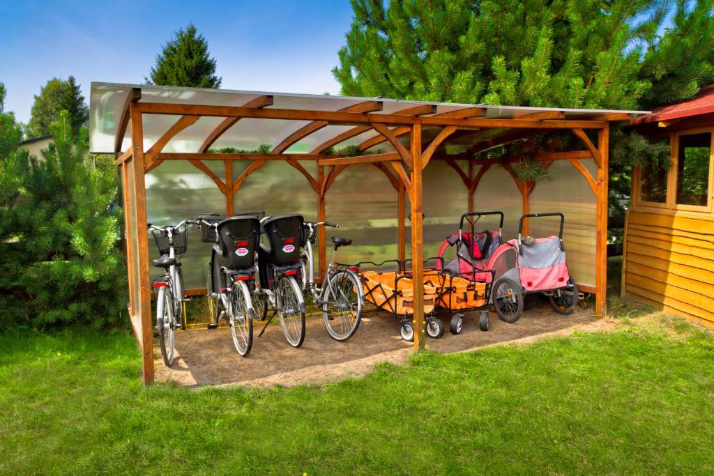 Jazda na bicykli v okolí ubytovania Kompleks Wypoczynkowy Bryza I