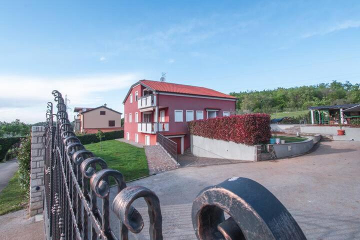 Fotografia z galérie ubytovania La Casa de Papel v destinácii Buje