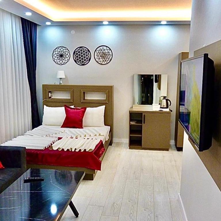 Konyaaltı HOTEL - Suite Con Balcón