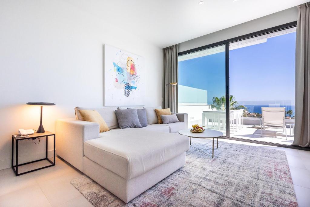 Posedenie v ubytovaní Luxury High End - Santa Barbara Heights II CLC - Privat plunge pool, Fitness, Sauna