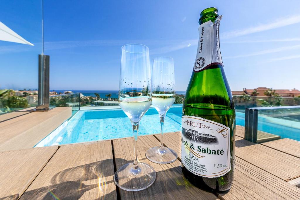 Bazén v ubytovaní Luxury High End - Santa Barbara Heights II CLC - Privat plunge pool, Fitness, Sauna alebo v jeho blízkosti