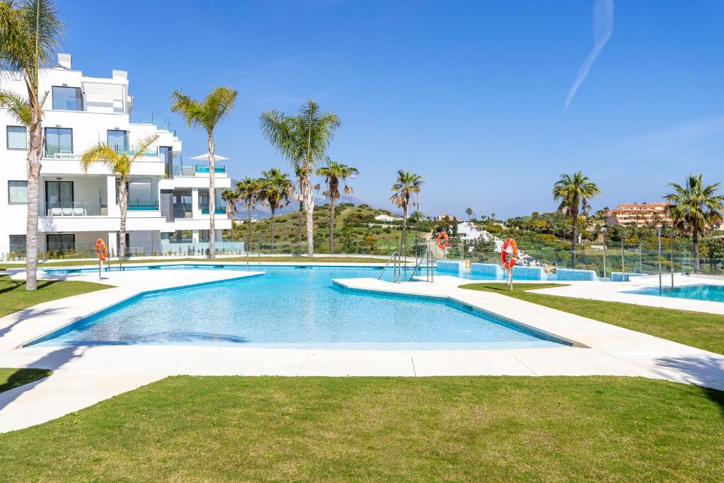 Bazén v ubytovaní Luxury High End - Santa Barbara Heights II CLC - Privat plunge pool, Fitness, Sauna alebo v jeho blízkosti
