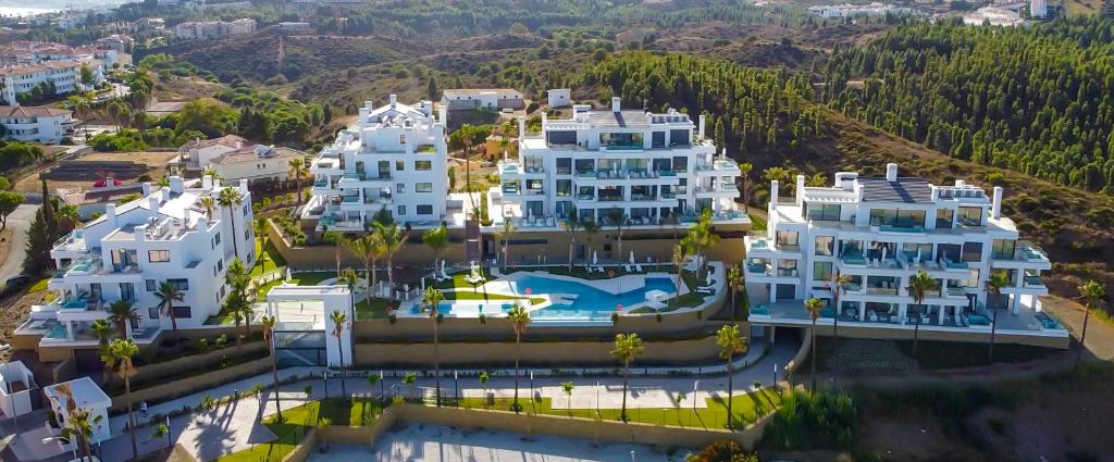 Bazén v ubytovaní Luxury High End - Santa Barbara Heights II CLC - Privat plunge pool, Fitness, Sauna alebo v jeho blízkosti