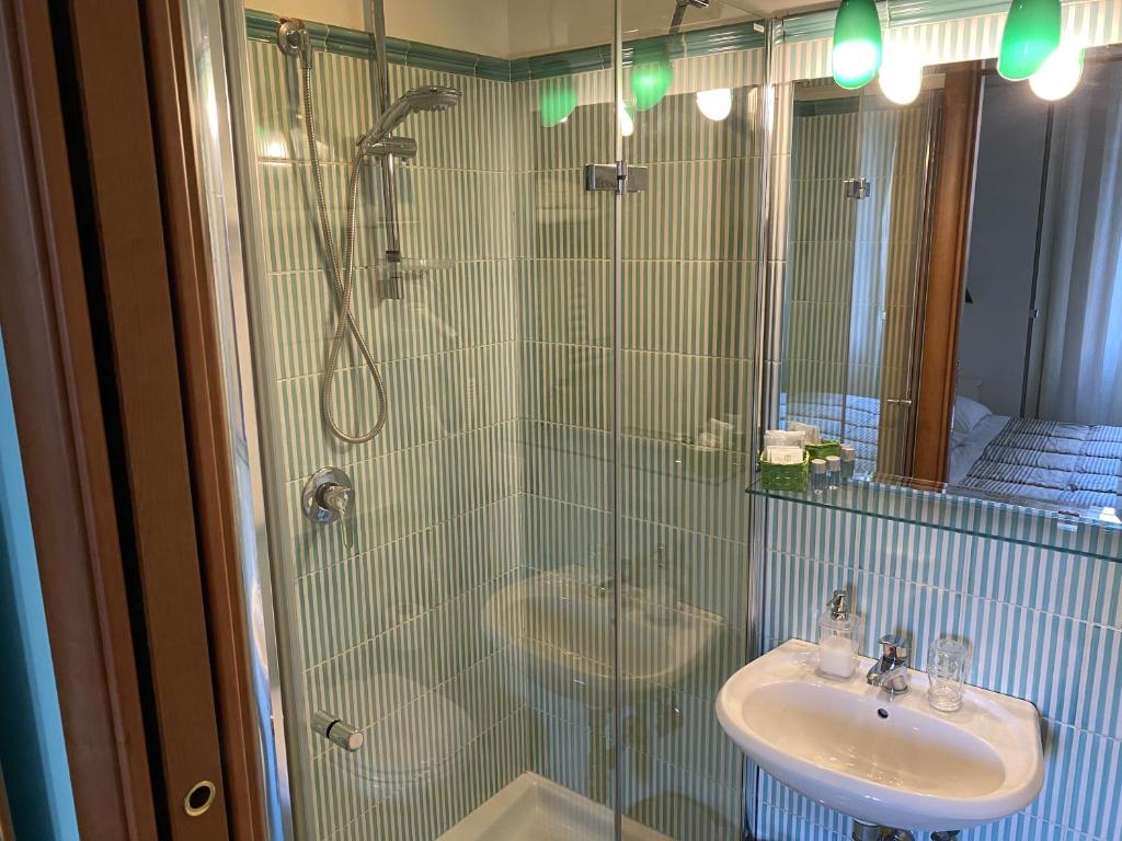 Luna Rossa Roma Guest House - 9