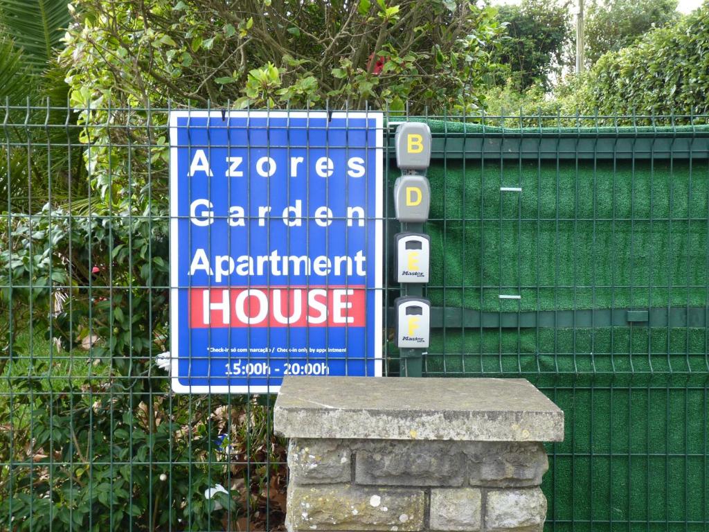 AZORES GARDEN HOUSE - Suites B&B and Private Apartments - Self Access KEYBOARD - 1