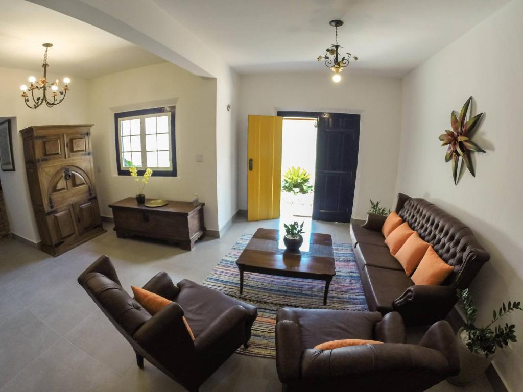 Casa 4 Suítes com Piscina - Paraty