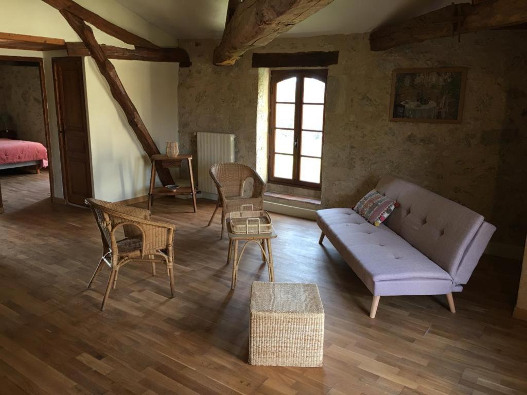 Posezení v ubytování La Chartreuse
