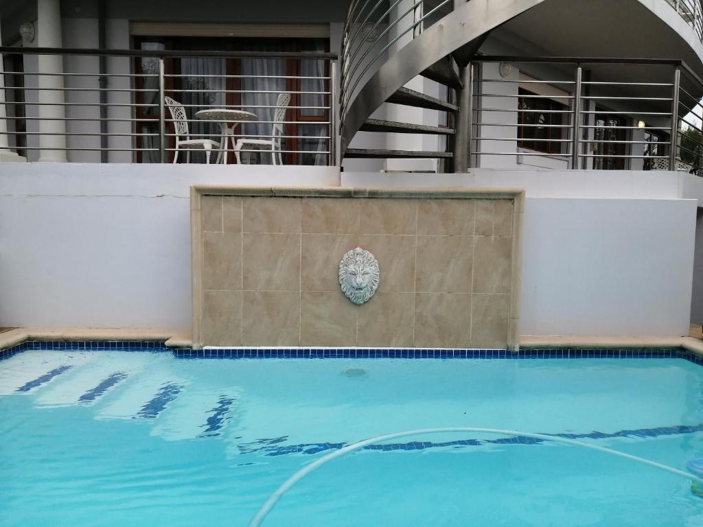 Piscina di Knysna Pearl View Guest House o nelle vicinanze