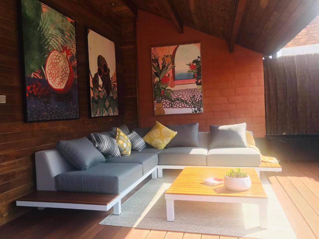 Ganda Rooms & Suites - Resim 11