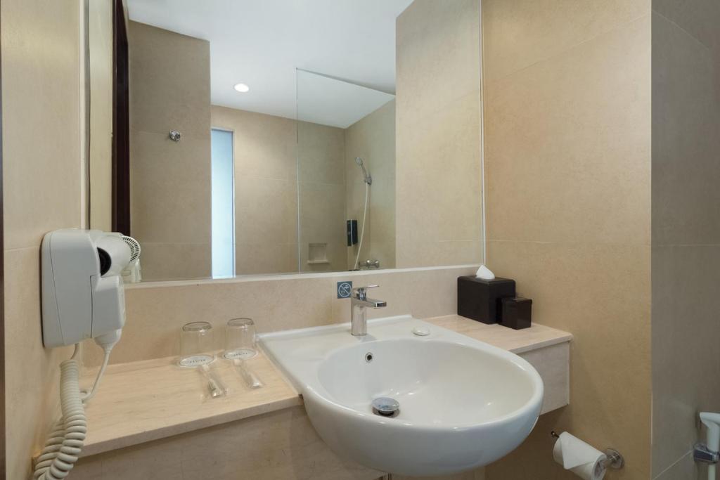 Koupelna v ubytování Hotel NEO Cirebon by ASTON