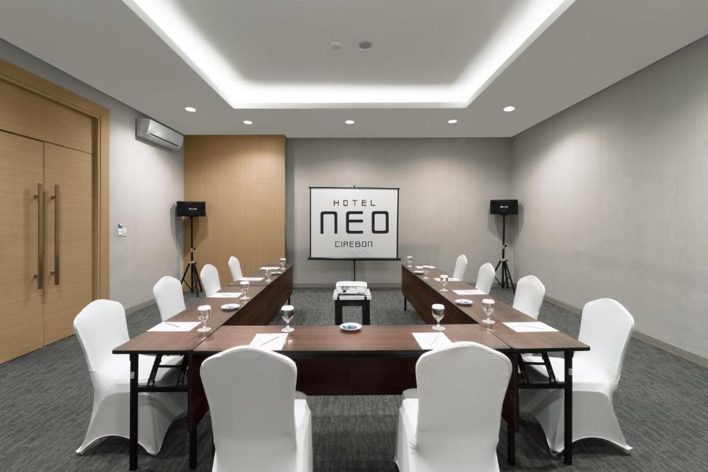 Konferenční prostory v ubytování Hotel NEO Cirebon by ASTON