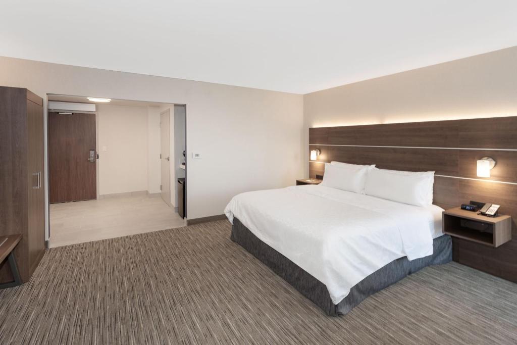 Holiday Inn Express Hotel & Suites Ottawa Airport by IHG - Resim 18