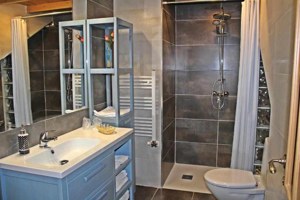 Koupelna v ubytování Hotel Apartamentos Melihah