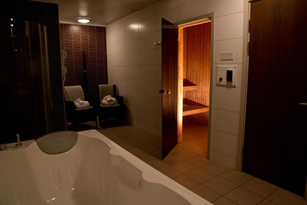 Koupelna v ubytování Quality Hotel Grand Falun