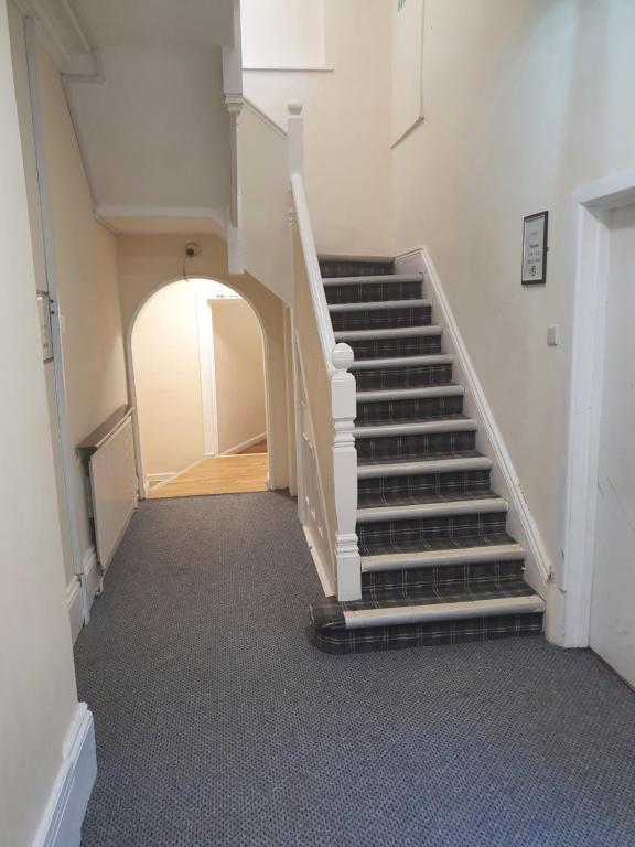 The Tudor House Hotel - Resim 27