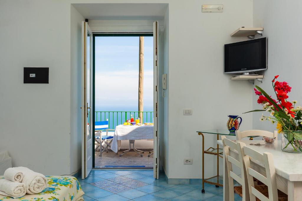 A bed or beds in a room at Residenza Gennaro