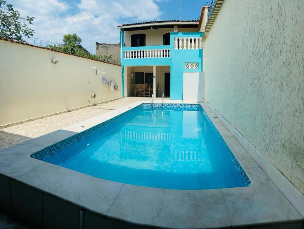 A piscina localizada em Casa com piscina disponível Natal ou nos arredores