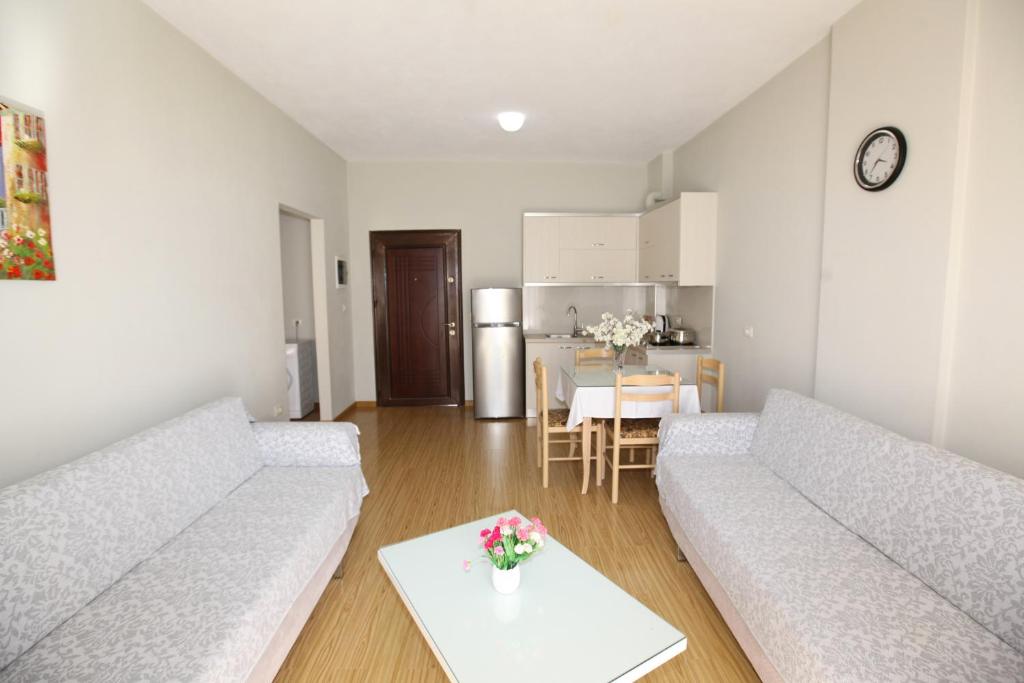 Teo Apartaments - Image 5