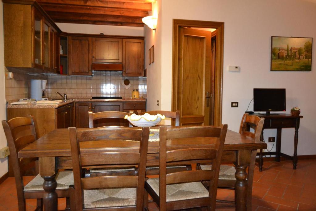 Kuchyň nebo kuchyňský kout v ubytování Fattoria di Belvedere
