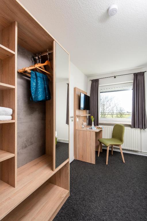 Hotel & Restaurant Klanxbüller Stuben - Standard Quadruple Room