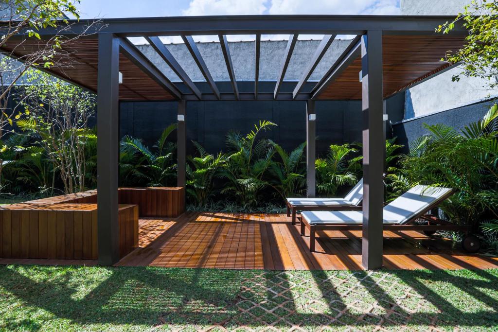  Pinheiros Estilo Premium com Jacuzzi