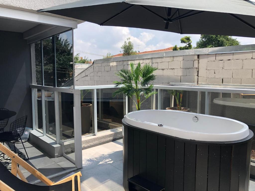  Pinheiros Estilo Premium com Jacuzzi