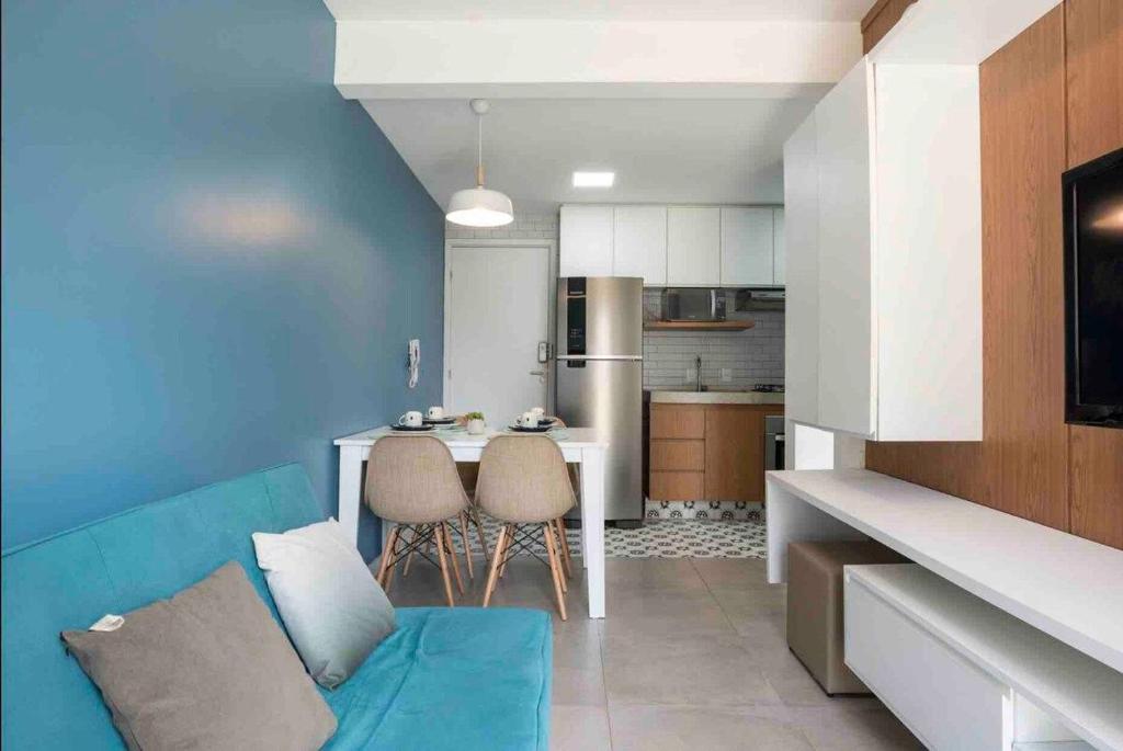 Flat de Luxo e Novo com Varanda Externa 119 BL 3B  Flat de Luxo e Novo com Varanda Externa 119 BL 3B