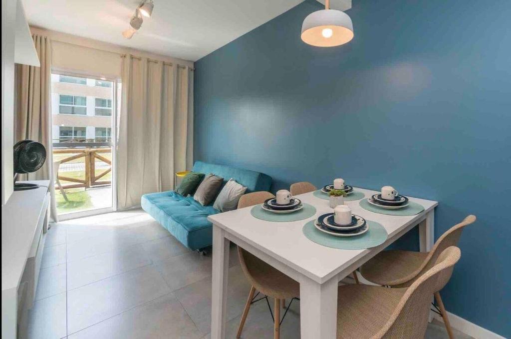 Flat de Luxo e Novo com Varanda Externa 119 BL 3B  Flat de Luxo e Novo com Varanda Externa 119 BL 3B