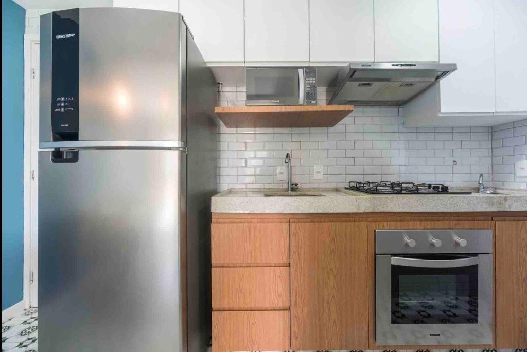 Flat de Luxo e Novo com Varanda Externa 119 BL 3B  Flat de Luxo e Novo com Varanda Externa 119 BL 3B