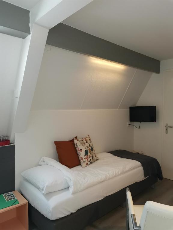 B&B Bovenweg - Chambre Simple Avec Salle De Bain Privée