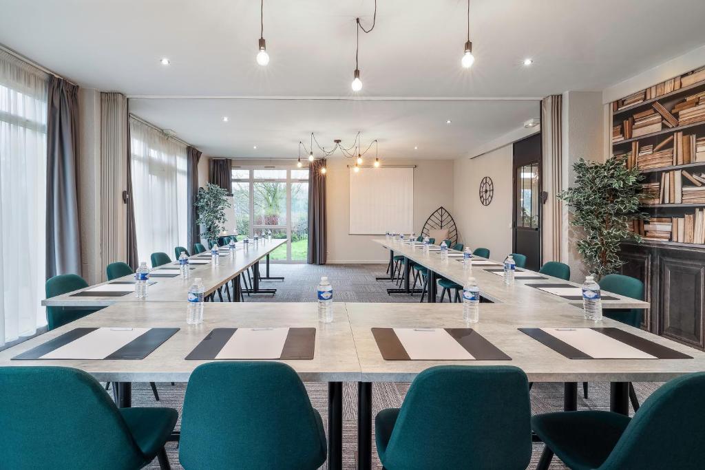 Konferenční prostory v ubytování Sure Hotel by Best Western Calais Coquelles Tunnel s/ Manche