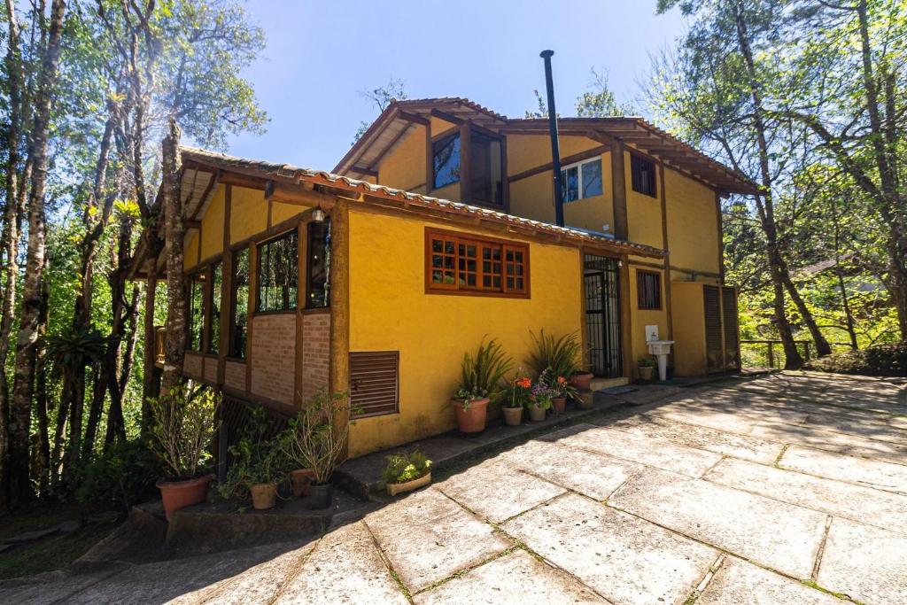  Casa Quinta dos Bons Ventos - Aconchego em Campos de Jordão