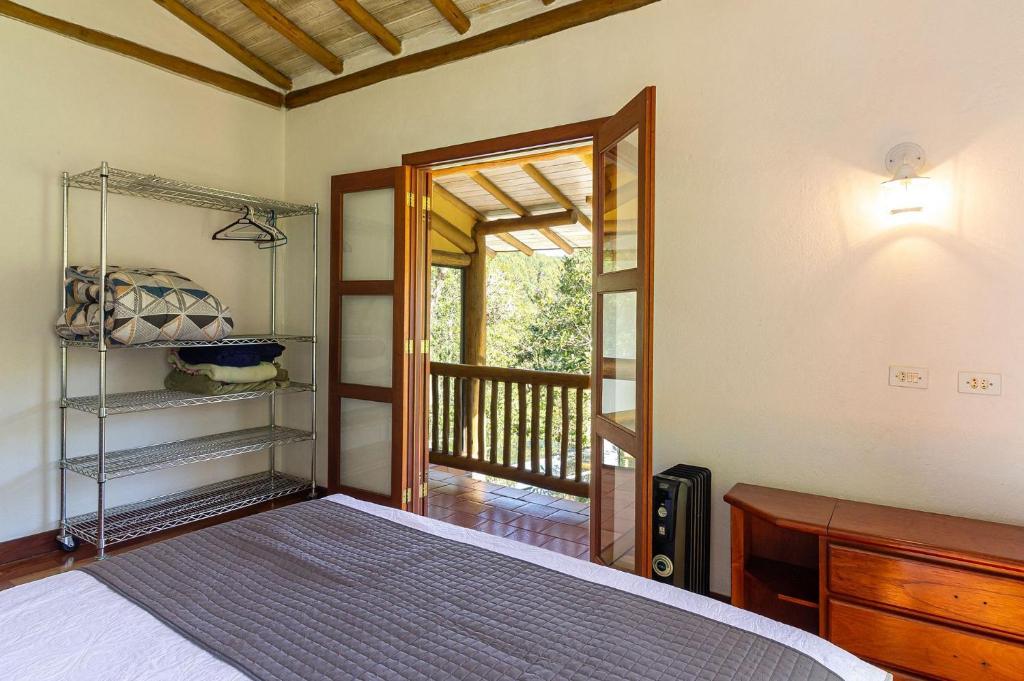  Casa Quinta dos Bons Ventos - Aconchego em Campos de Jordão