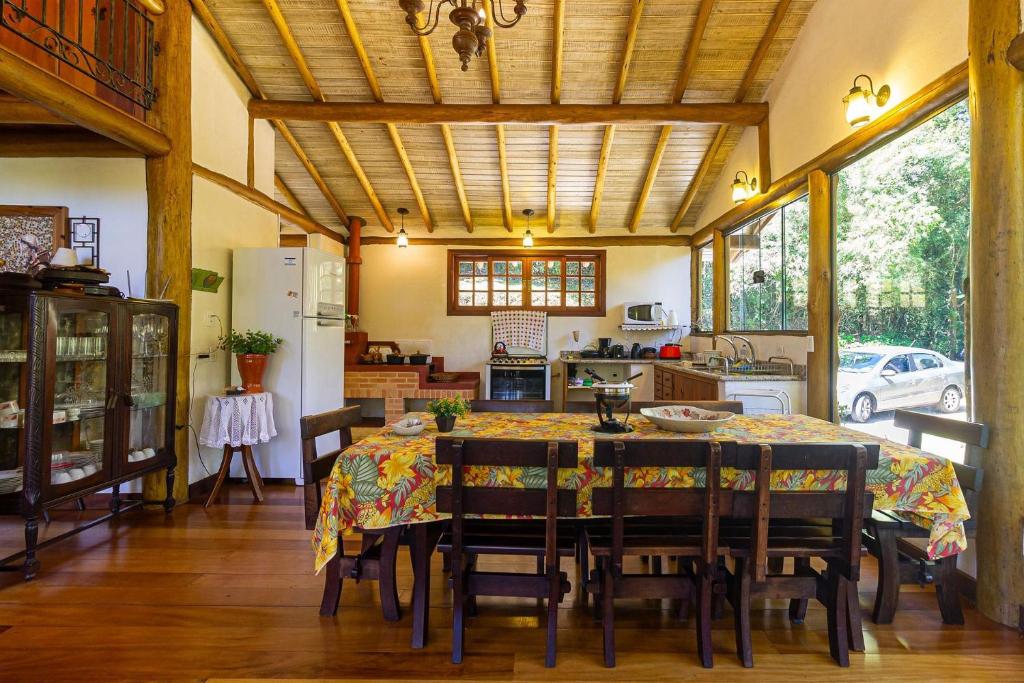  Casa Quinta dos Bons Ventos - Aconchego em Campos de Jordão
