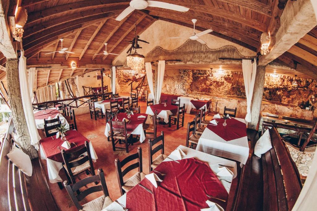 Restaurace v ubytování Altos de Caño Hondo