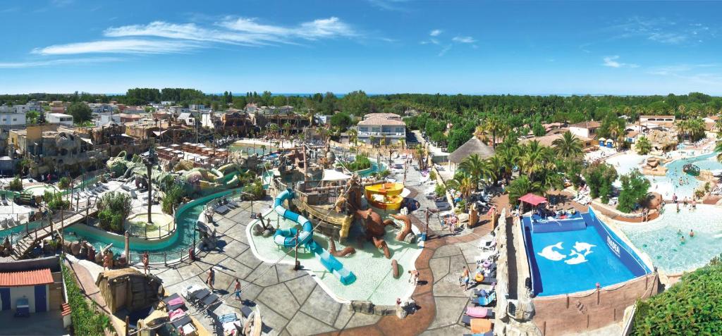 an aerial view of a water park at Camping Les Sables d'Or in Cap d'Agde