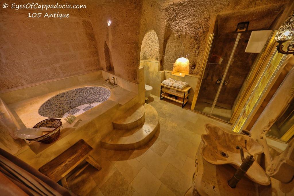 Koupelna v ubytování Eyes Of Cappadocia Cave Hotel